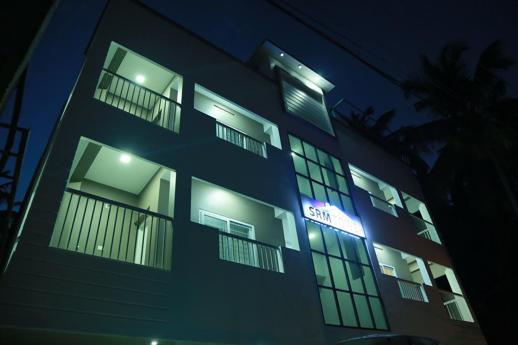 เอสอาร์เอ็ม ทาวเวอร์ เรสซิเดนซี Apartment กูรูวาเยอร์ ภายนอก รูปภาพ