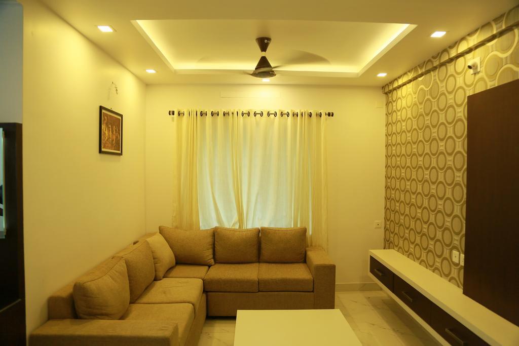 เอสอาร์เอ็ม ทาวเวอร์ เรสซิเดนซี Apartment กูรูวาเยอร์ ภายนอก รูปภาพ