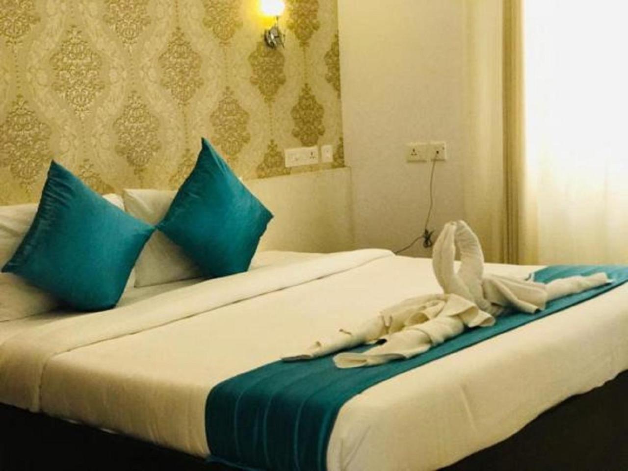 เอสอาร์เอ็ม ทาวเวอร์ เรสซิเดนซี Apartment กูรูวาเยอร์ ภายนอก รูปภาพ